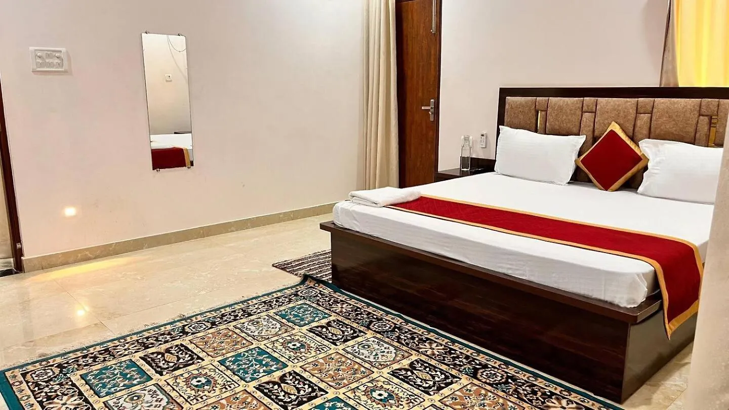 *** Hotel Shri Ram Paying Guest House Varanasi India